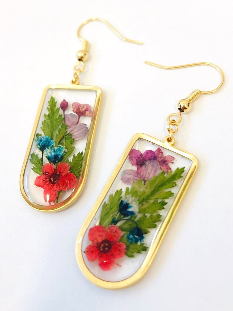 Real Flower Jewellery in Bezel Workshop