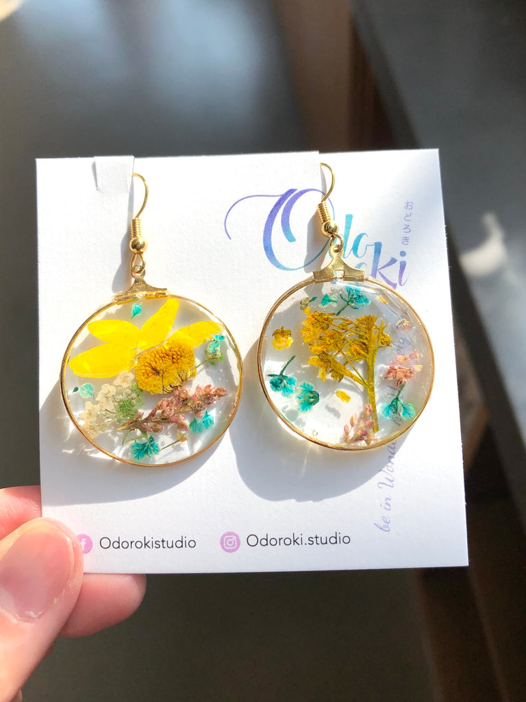 Real Flower Jewellery in Bezel Workshop
