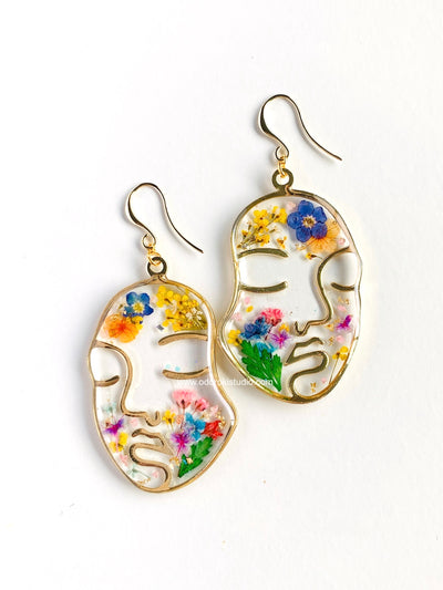 Kelly - Handmade Resin with Real Flower Earrings