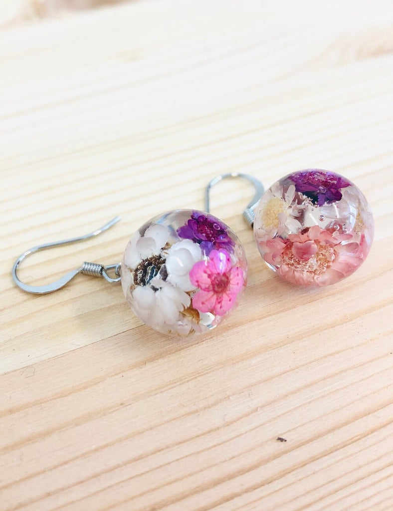 Flowers in Crystal Workshop